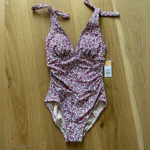Kona Sol Swimsuit size Small